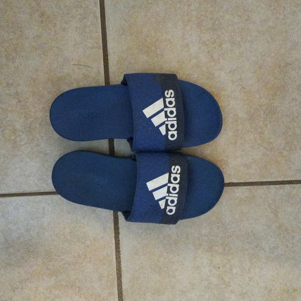 Adidas slides boys size 1